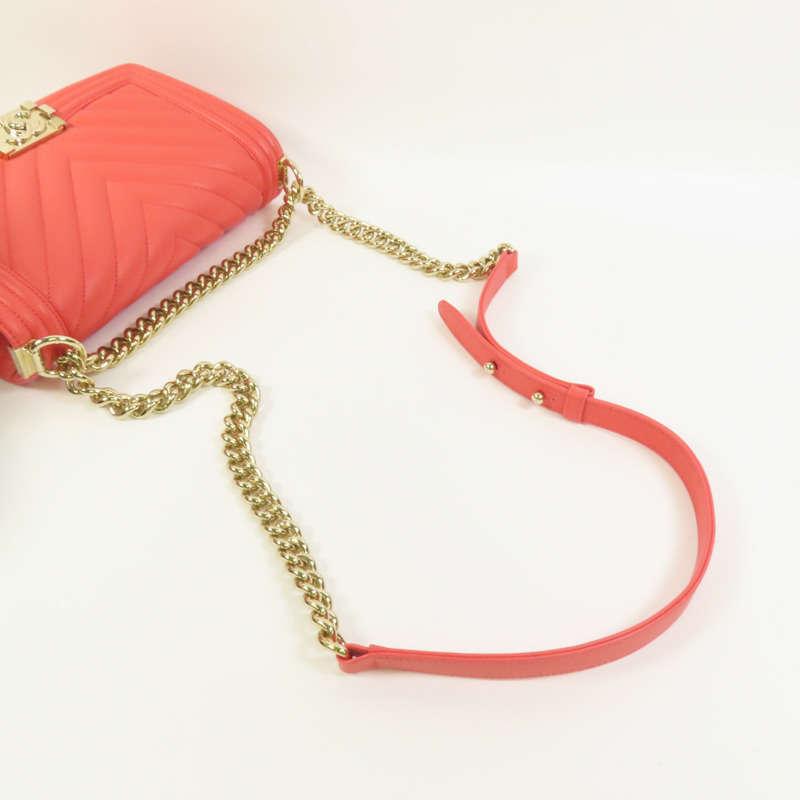 CHANEL 羊皮皮革Boy 25金扣鏈帶肩背袋-4