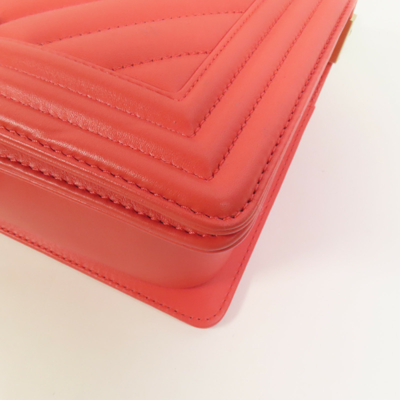 CHANEL 羊皮皮革Boy 25金扣鏈帶肩背袋-14