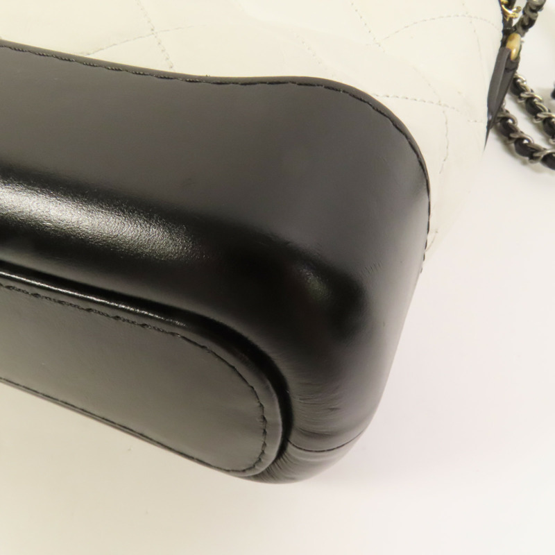 CHANEL 牛皮皮革Gabrielle Small金扣鏈帶肩背袋-13