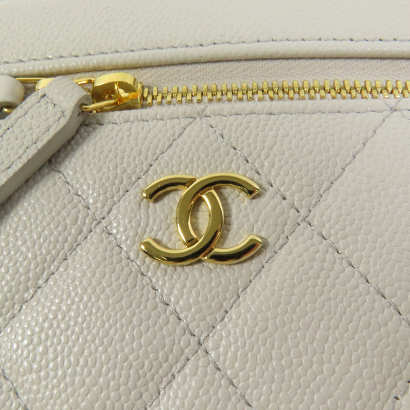 CHANEL 牛皮皮革Vanity Case金扣手挽肩背兩用袋-6