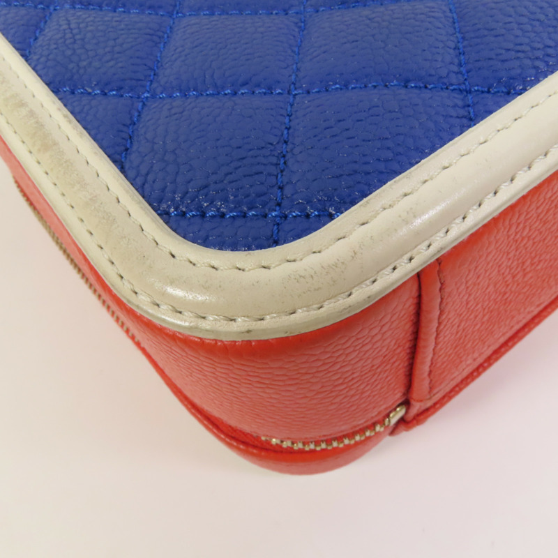 CHANEL 牛皮皮革Vanity Case金扣鏈帶手挽肩背兩用袋-10