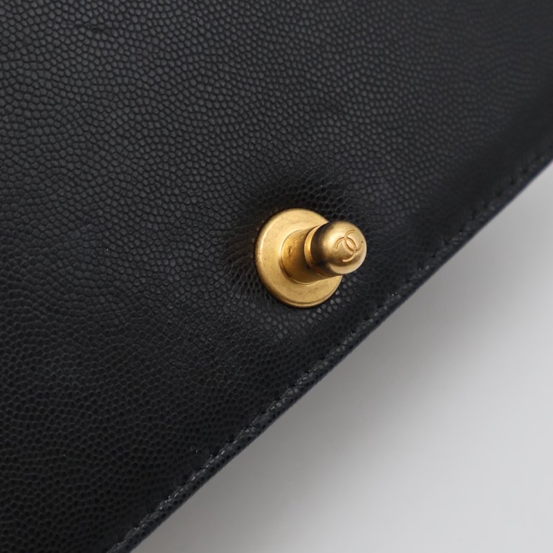 CHANEL 23B Handle boy 20  - 黑金-6