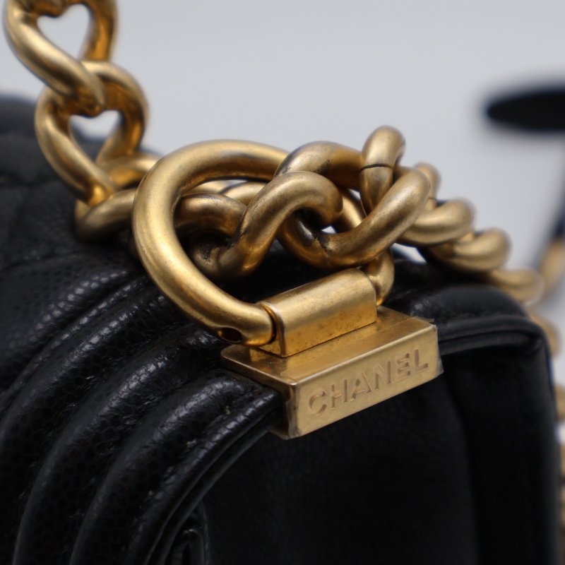 CHANEL 23B Handle boy 20  - 黑金-9