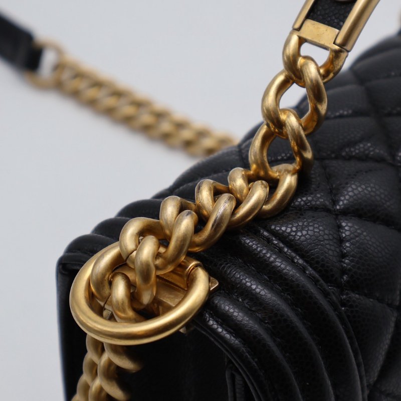CHANEL 23B Handle boy 20  - 黑金-10
