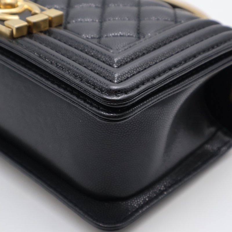 CHANEL 23B Handle boy 20  - 黑金-13