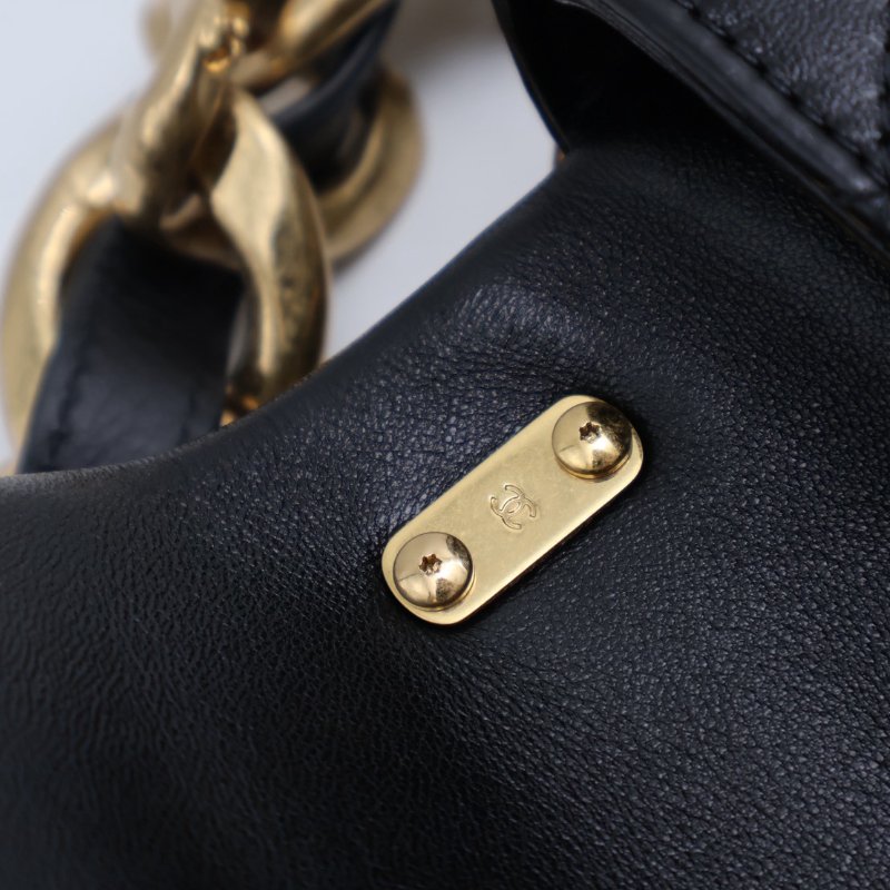 CHANEL 23P羊皮粗鍊單肩包 - 黑金-6