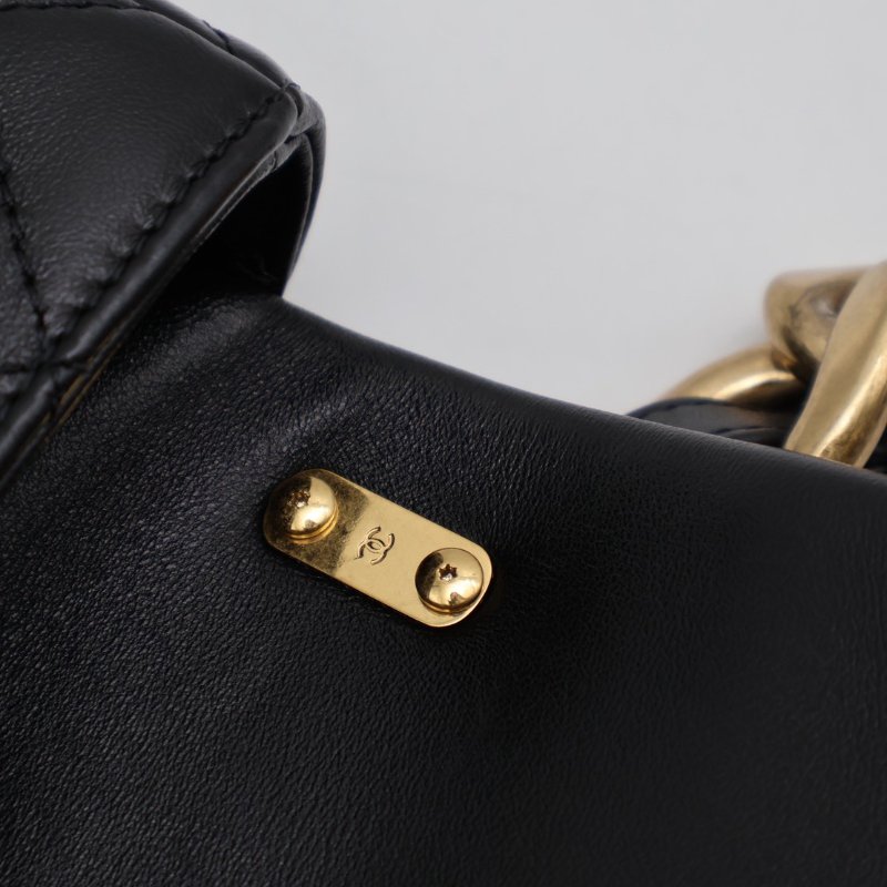 CHANEL 23P羊皮粗鍊單肩包 - 黑金-7