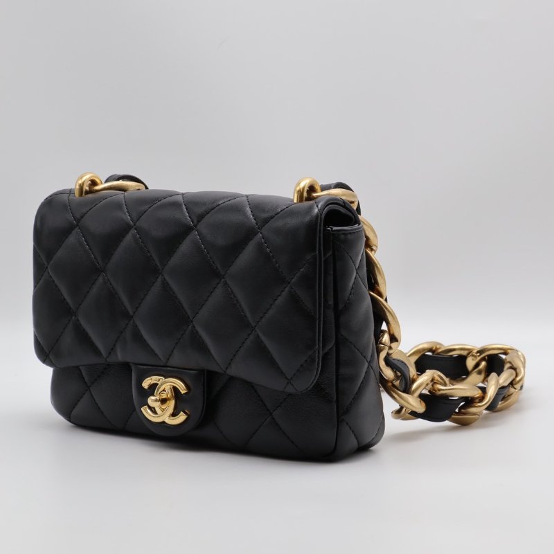 CHANEL 23P羊皮粗鍊單肩包 - 黑金-15