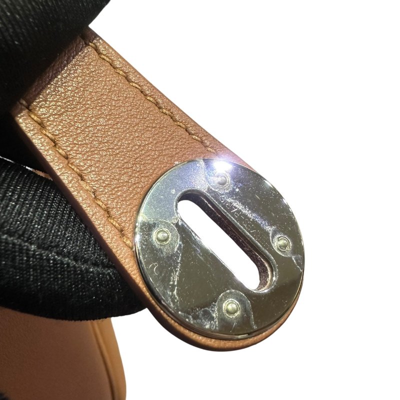 【美收精品】HERMES LINDY 26棕色拼接背帶C刻印 4-865-15