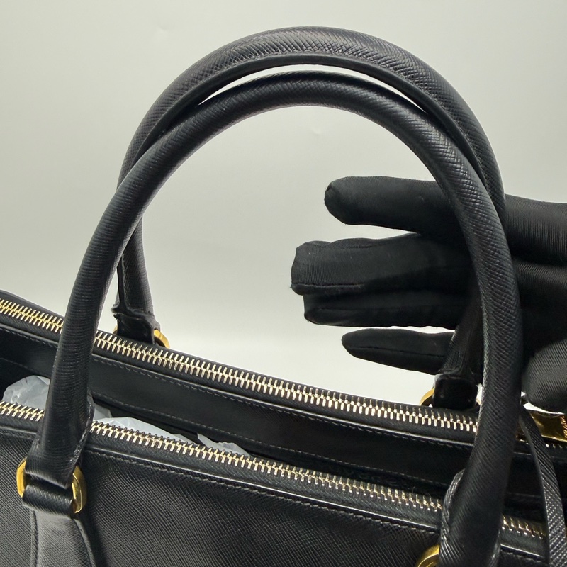 98新PRADA普拉達 殺手包 黑金 三角徽標 皮革 單肩手提包 女款 黑色 尺寸：35*25*16cm 有塵袋-8