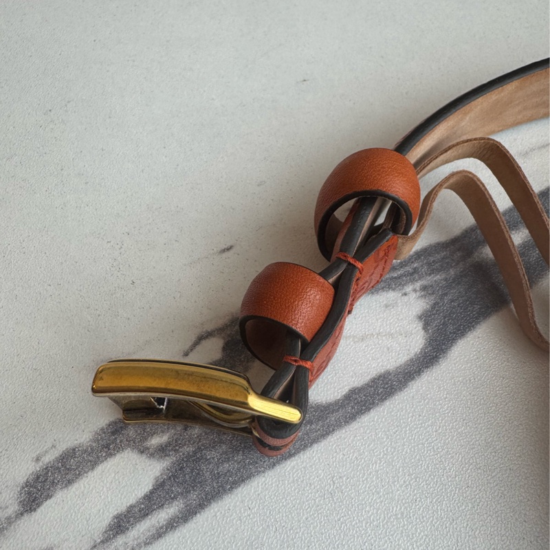 Gucci橘色壓紋細版皮帶85公分-5