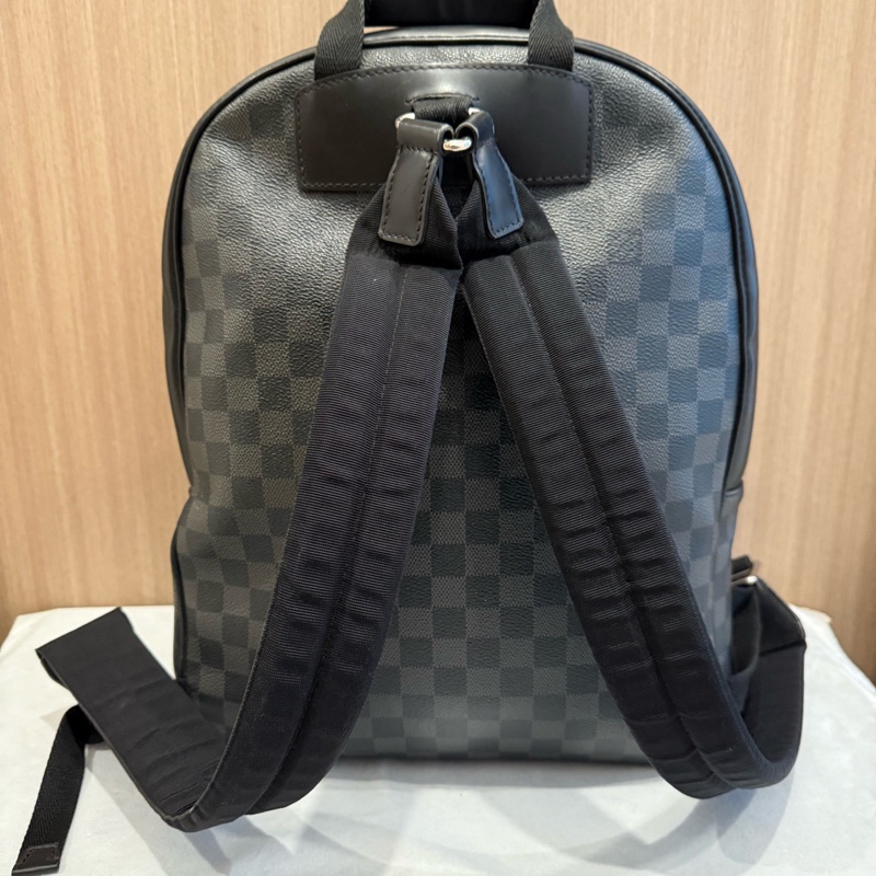 98新LV路易威登Josh棋盤格雙肩包黑灰色 黑灰棋盤格男士雙肩背包 雙肩包書包容量大，包型硬挺 內里乾淨無附件一-1