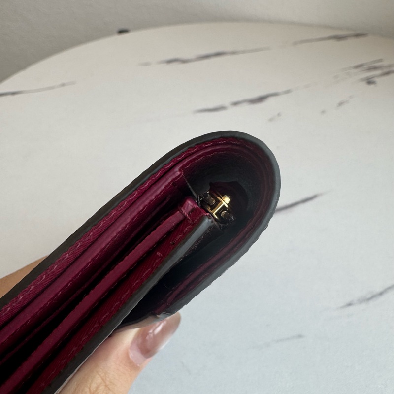 LV花紋內紅三折短夾  經典不敗的款式✨✨-9