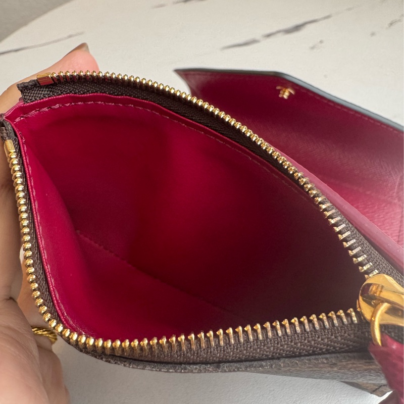 LV花紋內紅三折短夾  經典不敗的款式✨✨-27