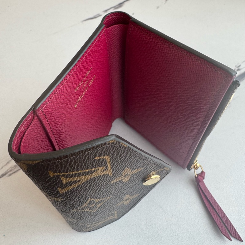 LV花紋內紅三折短夾  經典不敗的款式✨✨-30