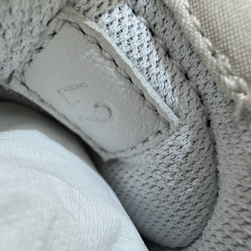 閒置新 未使用HERMES愛馬仕 Jet 男鞋 黑白色 42碼無附件一-5