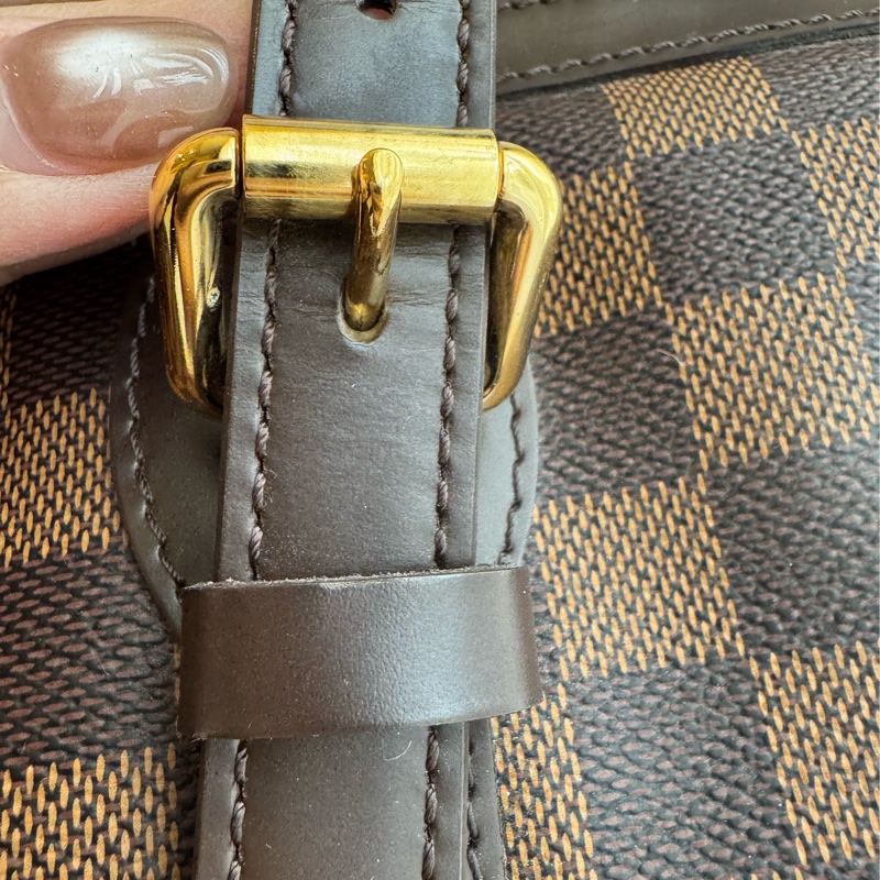 LV咖棋盤格手提包-32