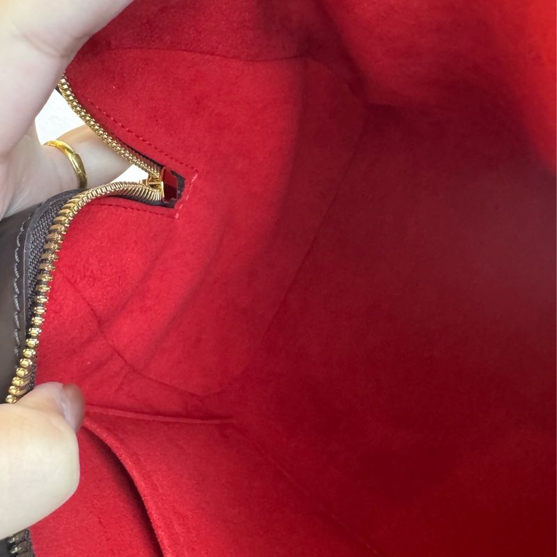 LV咖棋盤格手提包-37