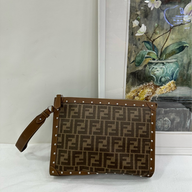 Fendi 雙F老花手拿包-0