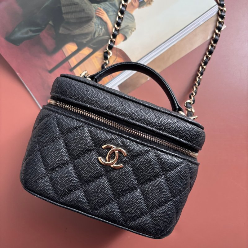 ::CHANEL:: AS3171 香奈兒經典雙C LOGO菱格紋小牛皮化妝/兩用包(黑色)-0