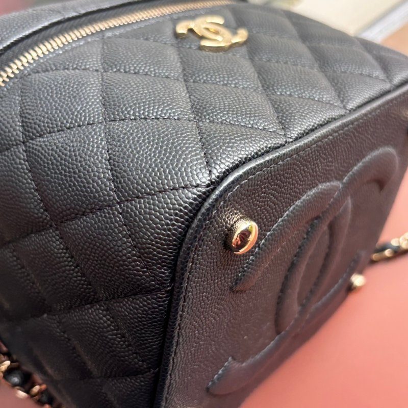 ::CHANEL:: AS3171 香奈兒經典雙C LOGO菱格紋小牛皮化妝/兩用包(黑色)-8