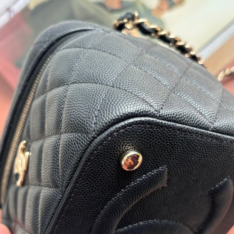 ::CHANEL:: AS3171 香奈兒經典雙C LOGO菱格紋小牛皮化妝/兩用包(黑色)-9