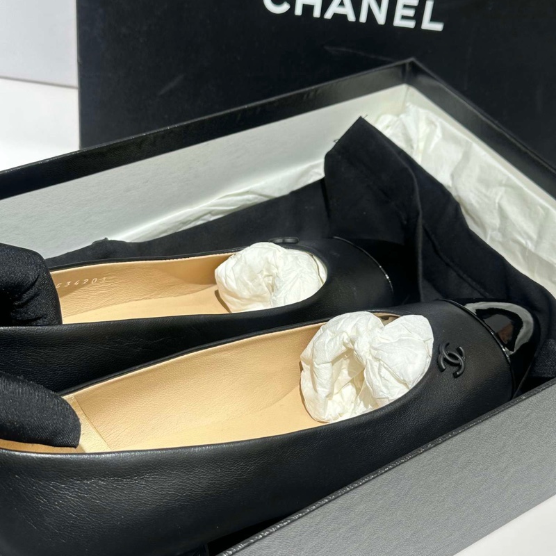 99闲置新CHANEL香奈兒  經典拼搭漆皮小圓頭 正裝休閒小皮鞋 35.5碼 有塵袋-4