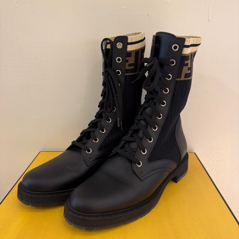 Fendi 超級帥的中筒靴 芬迪 超帥39