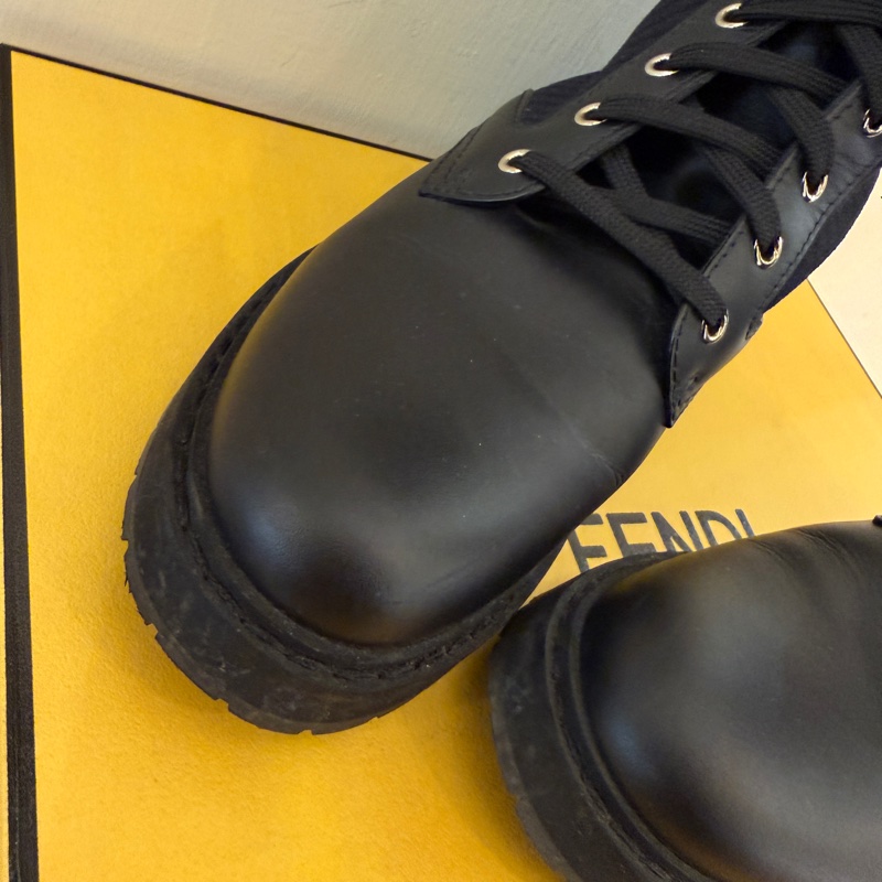 Fendi 超級帥的中筒靴 芬迪 超帥39-7