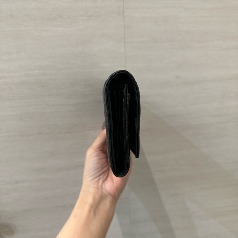 Gucci 黑牛皮山形紋霧金釦Marmont下蓋12卡長夾-2