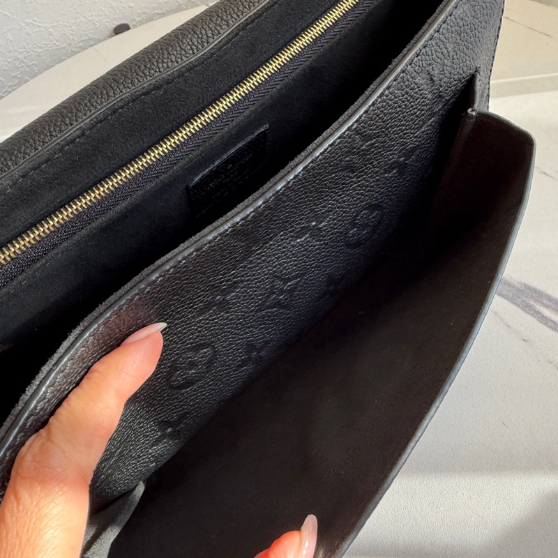 lv 全真皮黑壓紋 超美專櫃十幾萬 vavin-10