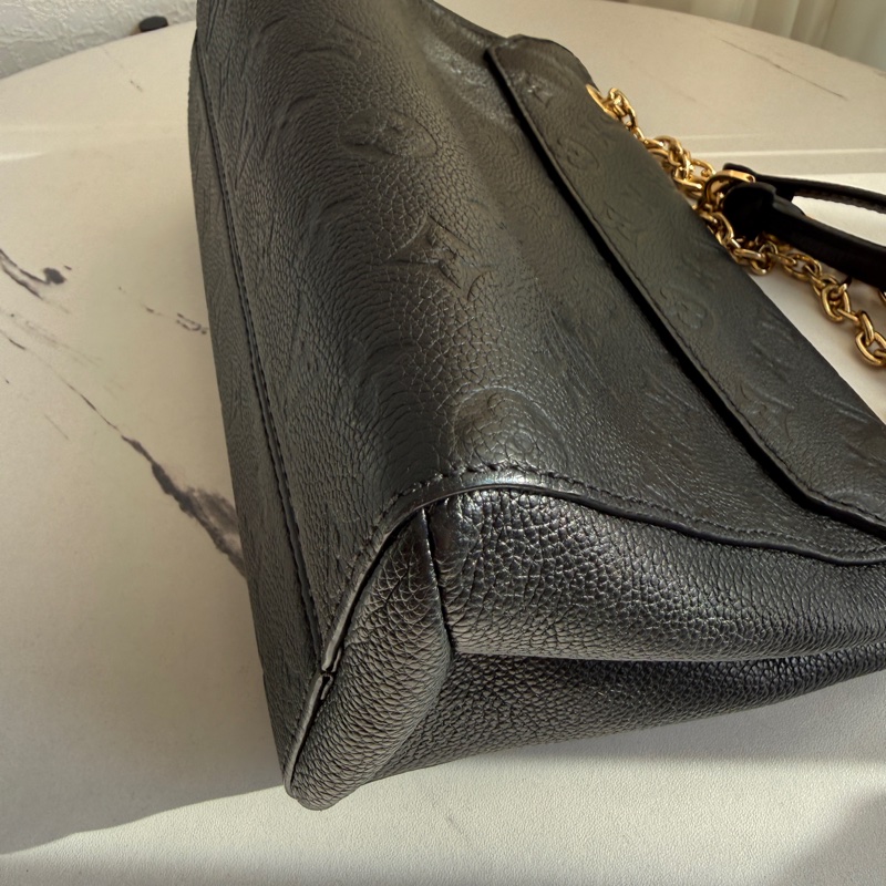 lv 全真皮黑壓紋 超美專櫃十幾萬 vavin-14