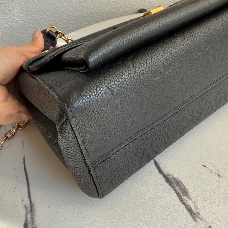 lv 全真皮黑壓紋 超美專櫃十幾萬 vavin-16