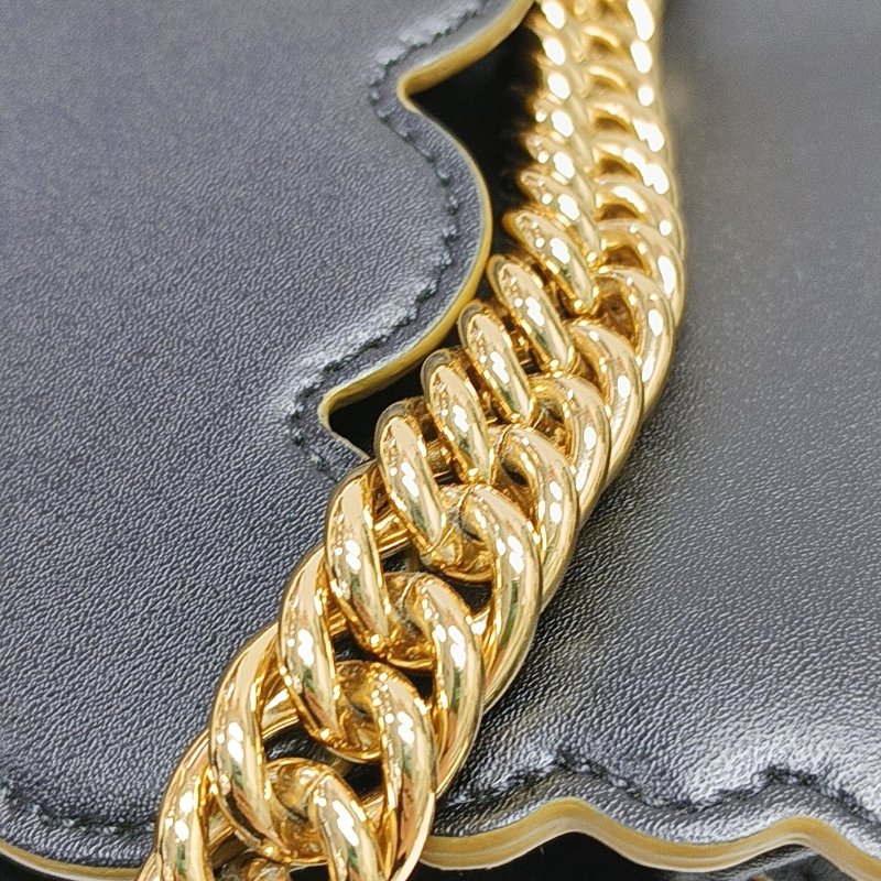 FENDI Kan I中號黑色牛皮單肩包斜挎包手提包金色五金2條可拆卸肩帶-14