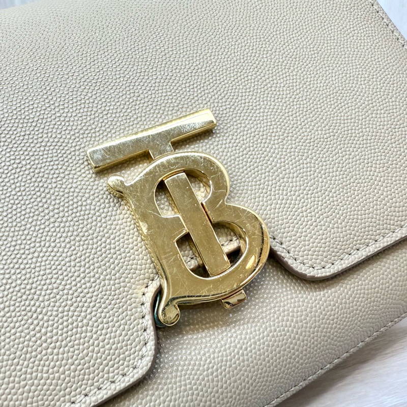 BURBERRY奶茶色粒面牛皮TB金釦雙層風琴包8020641-15