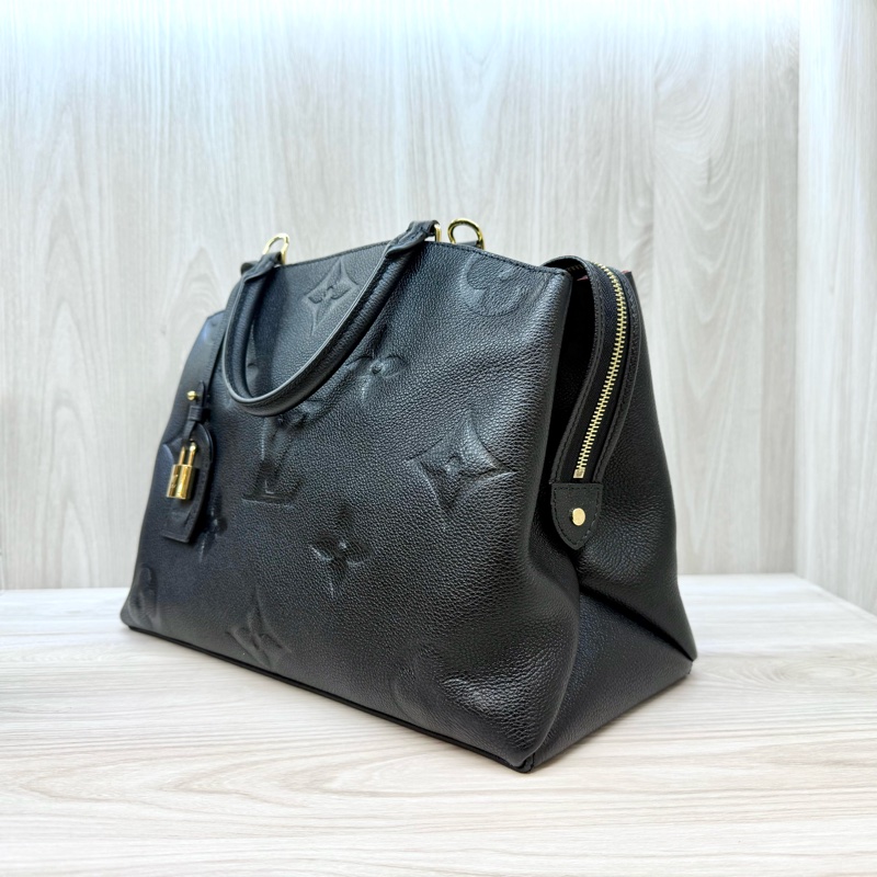 LV黑牛皮大壓紋GrandPalais肩斜背包M45811-2