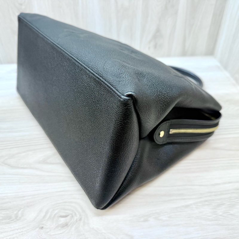 LV黑牛皮大壓紋GrandPalais肩斜背包M45811-14