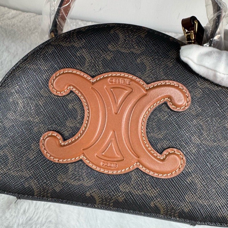 Celine半月包half moon case 半月包，超级可爱-5