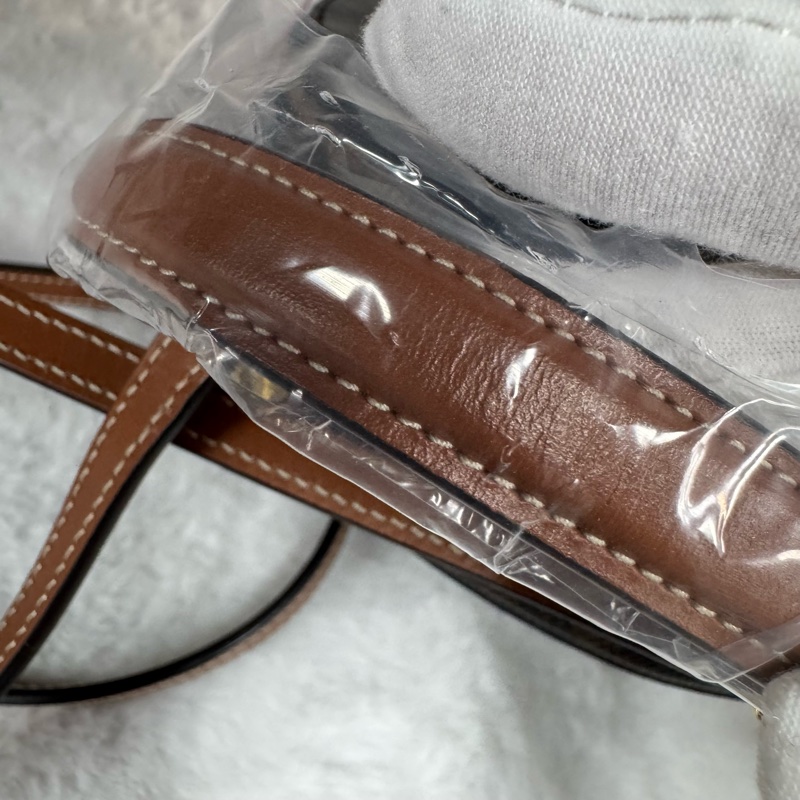 Celine半月包half moon case 半月包，超级可爱-10