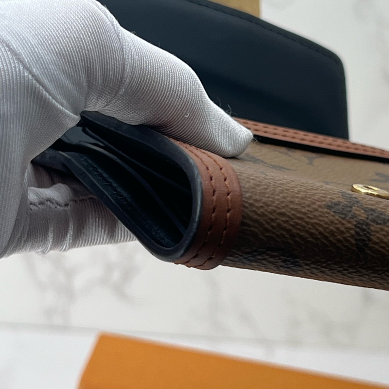 💗香緹國際精品💗 763 LV 達芙妮短夾-5