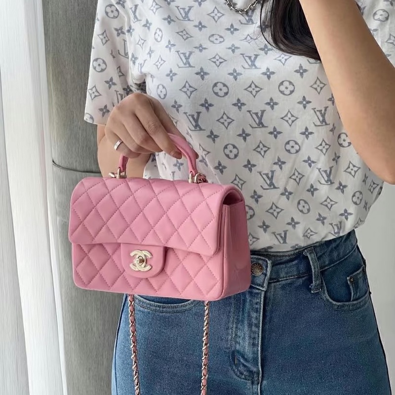 全新 Louis Vuitton 滿版logo短袖上衣-5