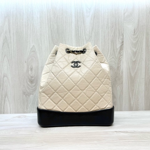 Chanel黑拚米鞣製牛皮霧銀流浪後背包