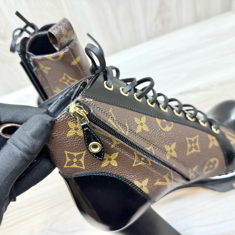 LV原花拚黑牛皮Star Trail短靴1A2Y7W-11