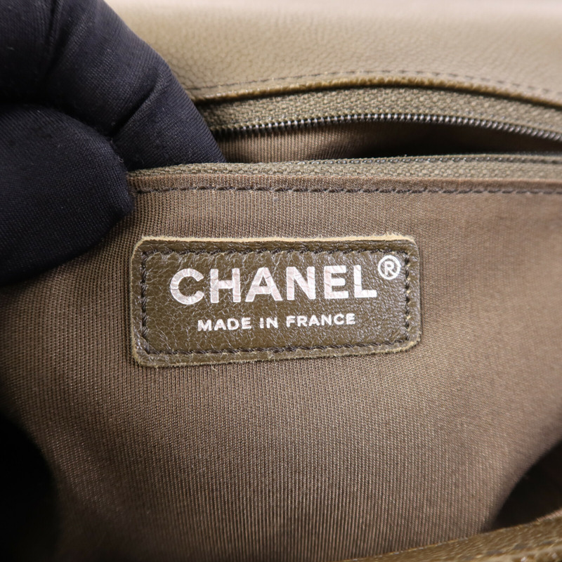 CHANEL 牛皮皮革Boy 28銀扣鏈帶肩背袋-5