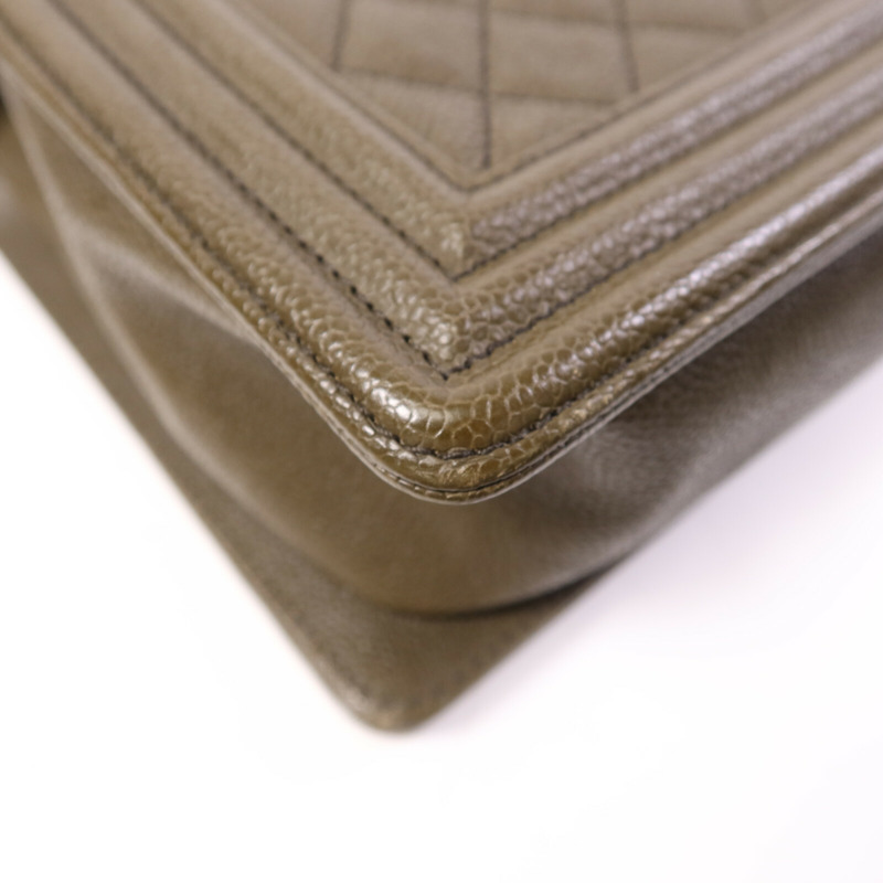 CHANEL 牛皮皮革Boy 28銀扣鏈帶肩背袋-13