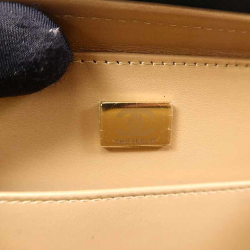 CHANEL 羊皮皮革Vanity Case金扣鏈帶手挽肩背兩用袋-6