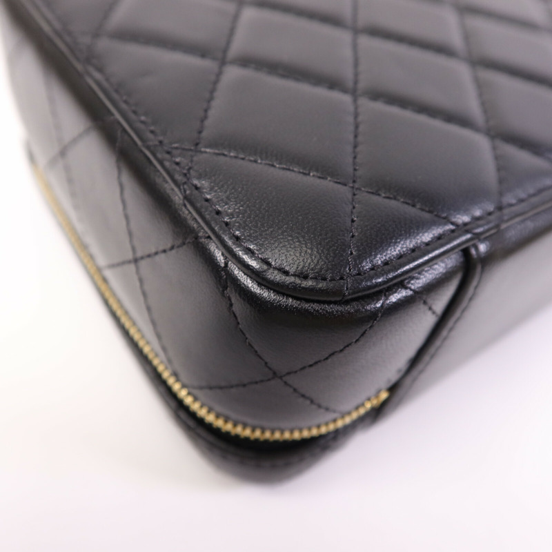CHANEL 羊皮皮革Vanity Case金扣鏈帶手挽肩背兩用袋-11