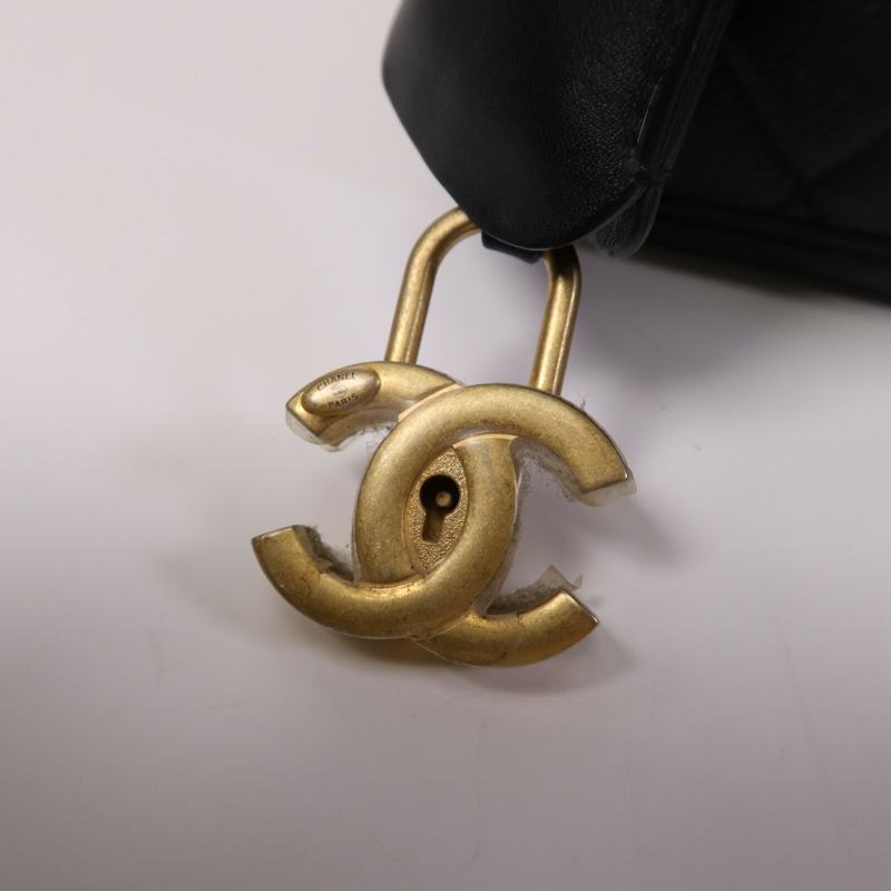 CHANEL 牛皮皮革Filigree Vanity Case金扣鏈帶手挽肩背兩用袋-6