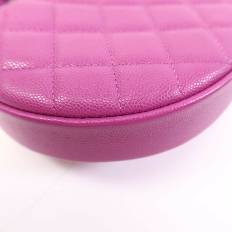 CHANEL 牛皮皮革Hand Bag金扣手挽袋-13