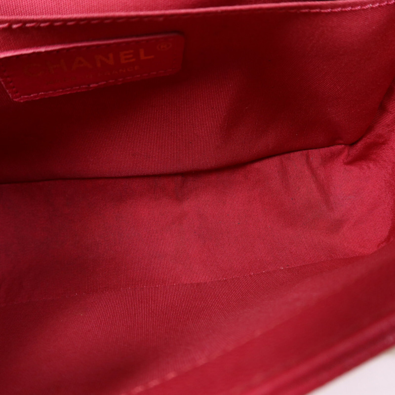 CHANEL 牛皮皮革Boy 25金扣鏈帶肩背袋-4